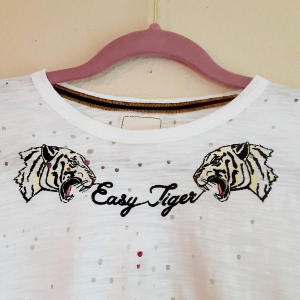 Modish Rebel Easy Tiger Knit Tee Ivory Small